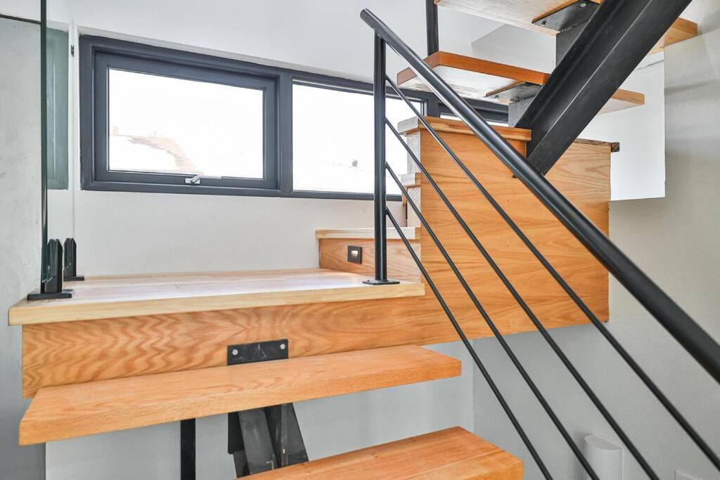 New Modern 1400 Sq Ft Coach House Near Everything Toronto Bagian luar foto