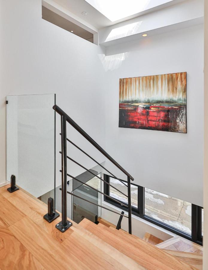 New Modern 1400 Sq Ft Coach House Near Everything Toronto Bagian luar foto