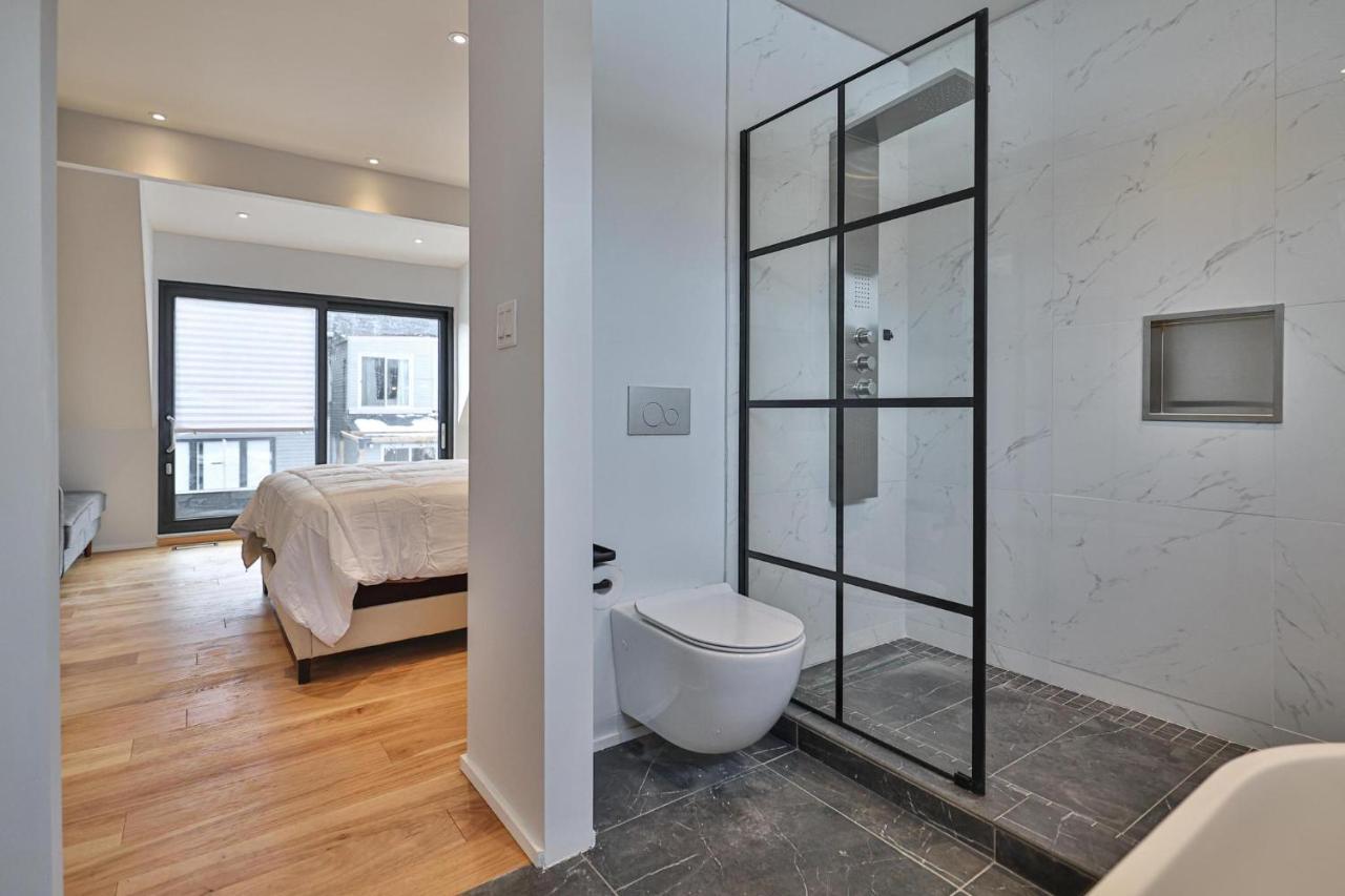 New Modern 1400 Sq Ft Coach House Near Everything Toronto Bagian luar foto
