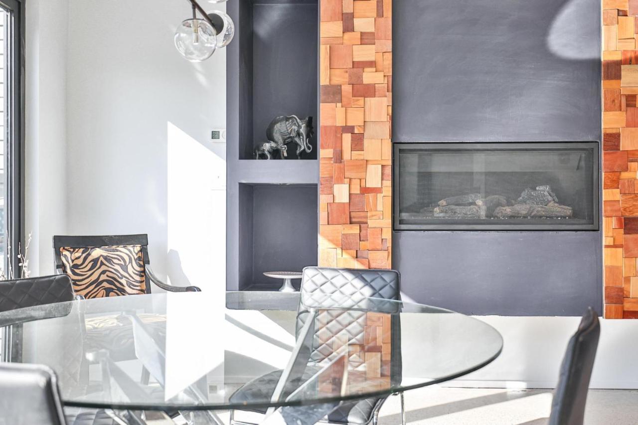 New Modern 1400 Sq Ft Coach House Near Everything Toronto Bagian luar foto